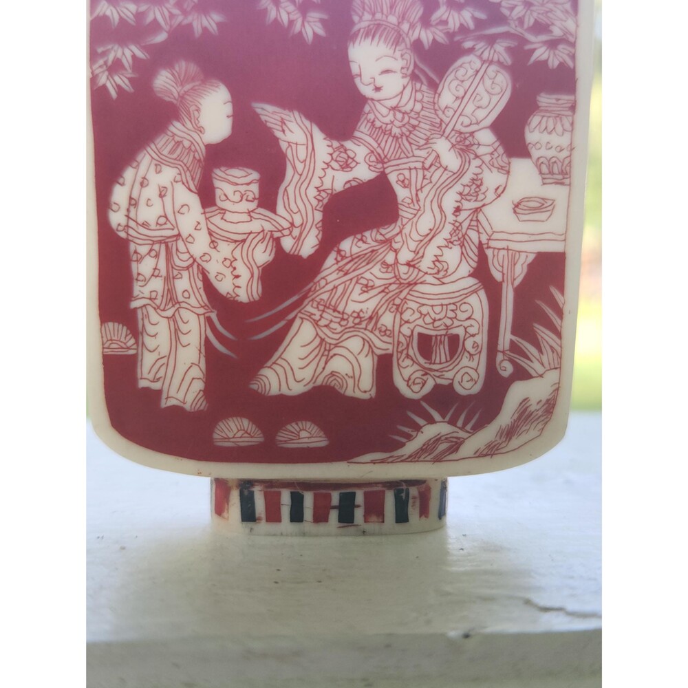 Antique Porcelain Snuff Bottle with Spoon | Kanji Studio Mark | Iron Red Enamel - Picture 13 of 16